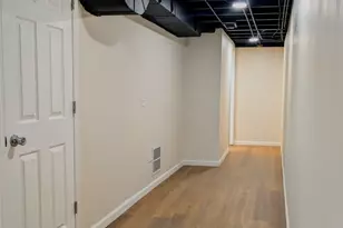 235 E Manchester Dr, Wheeling, IL 60090 - Photo 18