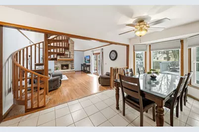 2110 Aspen Drive, Algonquin, IL 60102 - Photo 6