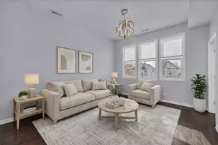 4908 W Byron St, Chicago, IL 60641 - Photo 2