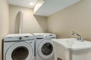 2516 Grove Ave, Berwyn, IL 60402 - Photo 30