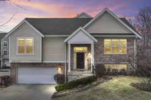 1100 Tuscany Dr, Streamwood, IL 60107 - Photo 1