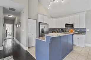 1100 Tuscany Dr, Streamwood, IL 60107 - Photo 10