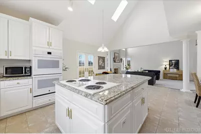 10N800 Highland Trail, Hampshire, IL 60140 - Photo 12