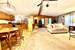 31 Poplar Dr, Sandwich, IL 60548 - Photo 6