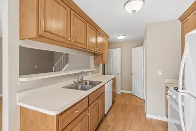 1180 Mount Vernon Court #C, Wheaton, IL 60189 - Photo 4