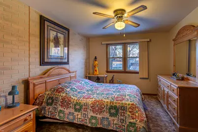 5640 W 84th Street, Burbank, IL 60459 - Photo 6