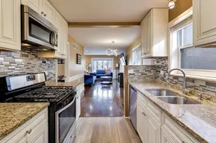 431 W 98th St, Chicago, IL 60628 - Photo 6