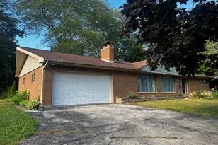 1930 23rd St, Zion, IL 60099 - Photo 2