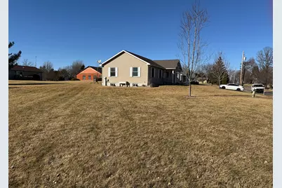 108 SW Lanark Avenue, Lanark, IL 61046 - Photo 8