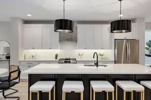 1631 N Lawndale Ave, Chicago, IL 60647 - Photo 6