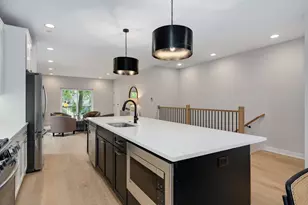 1631 N Lawndale Ave, Chicago, IL 60647 - Photo 8