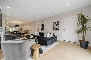 1631 N Lawndale Ave, Chicago, IL 60647 - Photo 14