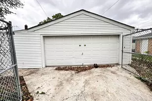 1581 Kenilworth Dr, Calumet City, IL 60409 - Photo 18