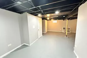 1581 Kenilworth Dr, Calumet City, IL 60409 - Photo 12