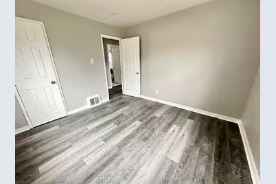 1581 Kenilworth Drive, Calumet City, IL 60409 - Photo 8