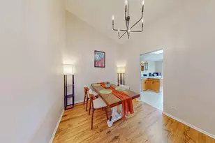 225 Columbia Ct, Schaumburg, IL 60193 - Photo 6