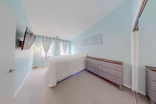 225 Columbia Ct, Schaumburg, IL 60193 - Photo 8