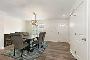 890 Larkspur Ln, Hampshire, IL 60140 - Photo 2