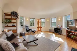 2300 W Farwell Ave, Chicago, IL 60645 - Photo 4