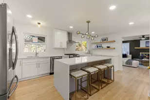 613 Zaininger Ave, Naperville, IL 60563 - Photo 10