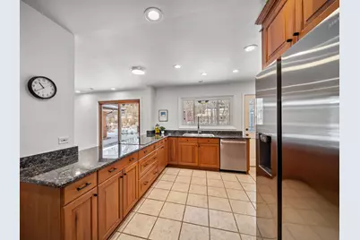 16 Yorkshire Drive, Lincolnshire, IL 60069 - Photo 18