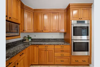 16 Yorkshire Drive, Lincolnshire, IL 60069 - Photo 24