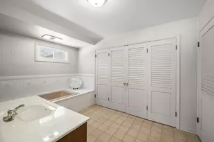 16 Yorkshire Dr, Lincolnshire, IL 60069 - Photo 32