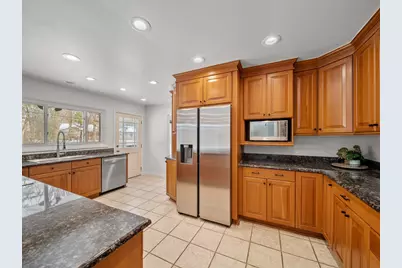 16 Yorkshire Drive, Lincolnshire, IL 60069 - Photo 20