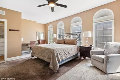 362 W Huron Street #B, Chicago, IL 60654 - Photo 14