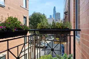 362 W Huron St, Chicago, IL 60654 - Photo 12