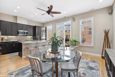 362 W Huron Street #B, Chicago, IL 60654 - Photo 10