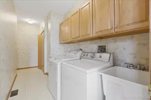 1546 Treeline Ct, Naperville, IL 60565 - Photo 28