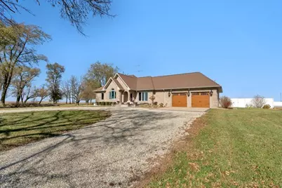 [Address not provided], Blackstone, IL 61313 - Photo 4