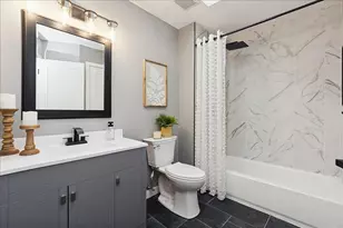 17212 Cottage Ct, Tinley Park, IL 60487 - Photo 8