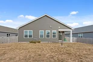 927 Plateau Dr, Pingree Grove, IL 60140 - Photo 32