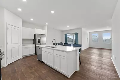 927 Plateau Drive, Pingree Grove, IL 60140 - Photo 10