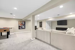 742 W Chestnut St, Hinsdale, IL 60521 - Photo 18