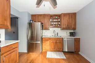 6717 Patton Dr, Woodridge, IL 60517 - Photo 8
