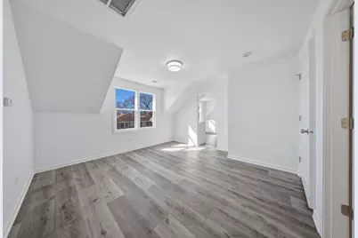 835 Bishop Avenue #2, Aurora, IL 60506 - Photo 6