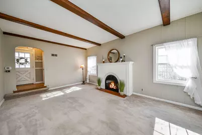 513 S 13th Avenue, Saint Charles, IL 60174 - Photo 2