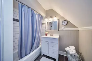 513 S 13th Ave, Saint Charles, IL 60174 - Photo 16