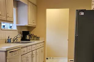 3700 Woodland Ln, Downers Grove, IL 60515 - Photo 12