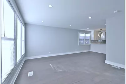 9322 S Euclid Avenue, Chicago, IL 60617 - Photo 8