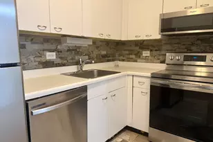 655 W Irving Park Rd, Chicago, IL 60613 - Photo 14