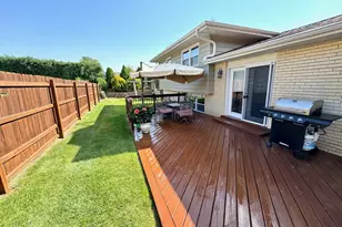 8057 Valley Dr, Palos Hills, IL 60465 - Photo 20