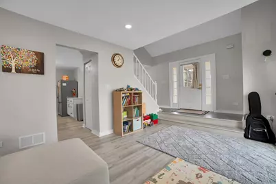 2664 College Hill Circle #381, Schaumburg, IL 60173 - Photo 8