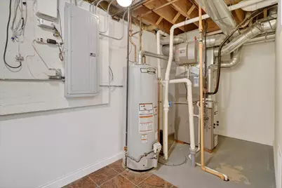 8461 Callie Avenue, Morton Grove, IL 60053 - Photo 30