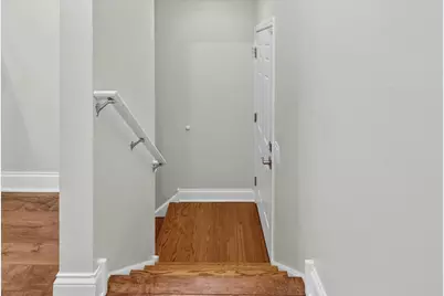 8461 Callie Avenue, Morton Grove, IL 60053 - Photo 26