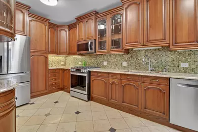 8461 Callie Avenue, Morton Grove, IL 60053 - Photo 8