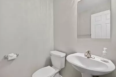 8461 Callie Avenue, Morton Grove, IL 60053 - Photo 14